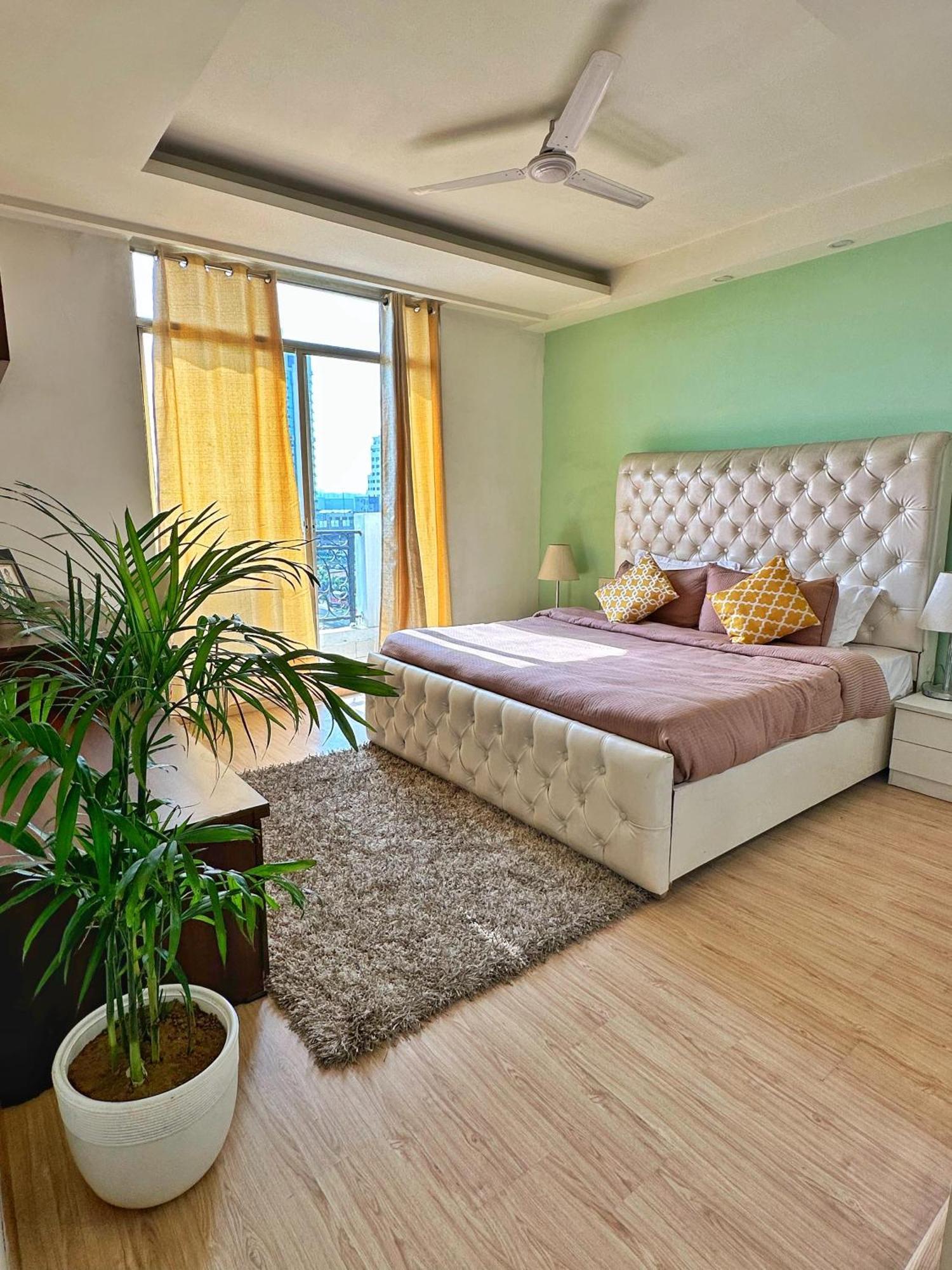 Flamingo Hotel Sector 67 I Studio Rooms I Gurgaon Zewnętrze zdjęcie