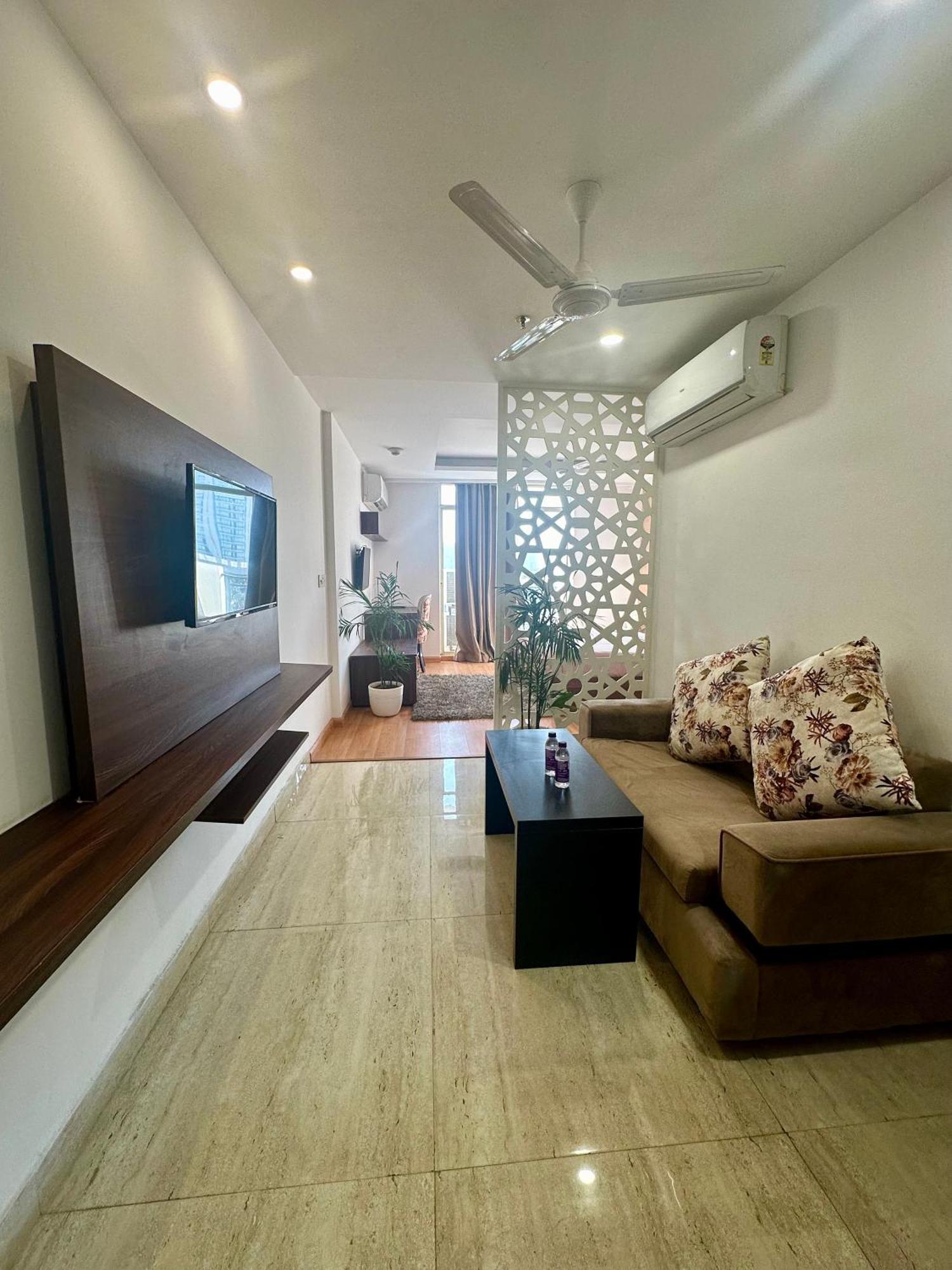 Flamingo Hotel Sector 67 I Studio Rooms I Gurgaon Zewnętrze zdjęcie